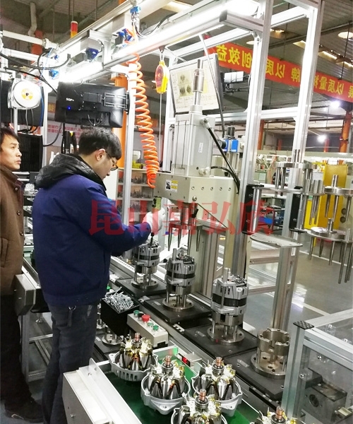 無錫汽車發(fā)電機柔性裝配線前后蓋合攏段